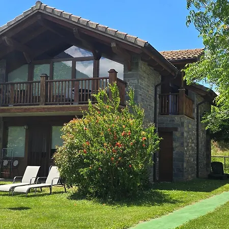 Casas La Ribera Ordesa Country house
