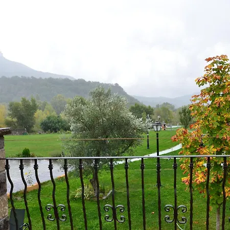 Casas La Ribera Ordesa * Escalona (Huesca)
